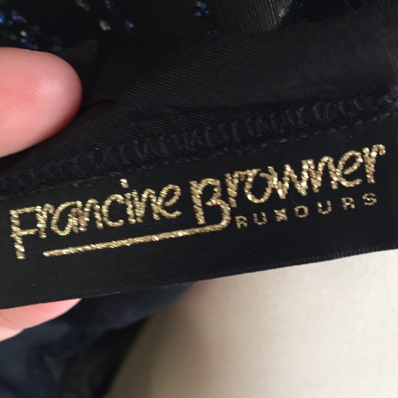 Stunning blouse with deep plunge back - Picture 5 of 6